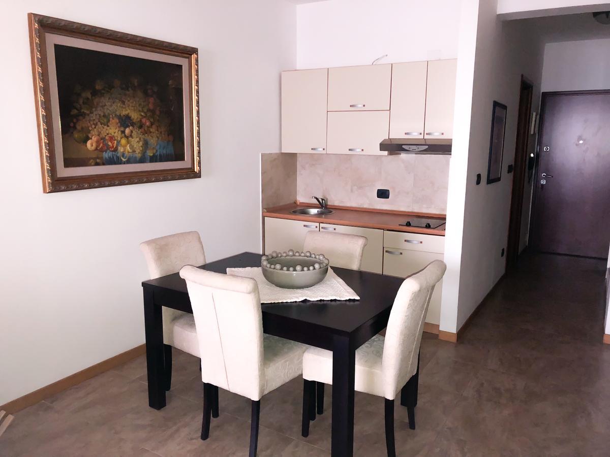 Beach Apartment Rafailovići Eksteriør billede
