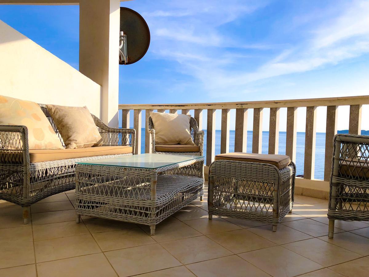 Beach Apartment Rafailovići Eksteriør billede