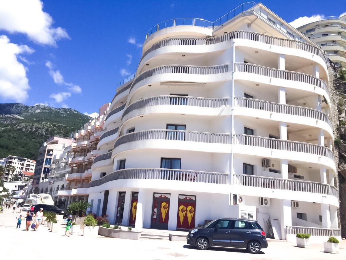 Beach Apartment Rafailovići Eksteriør billede